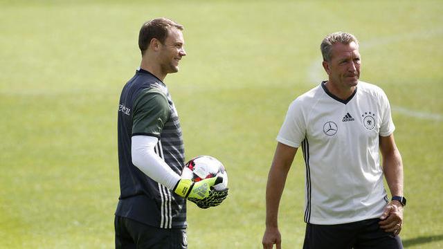 突然退役 突然退役